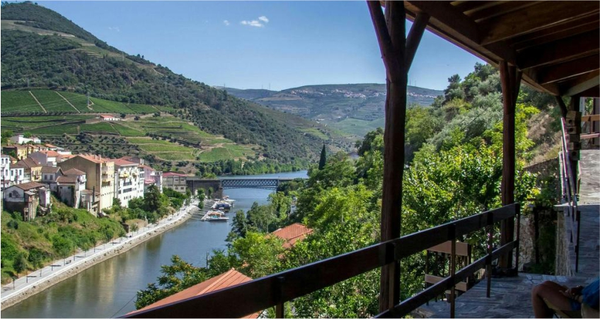 Encosta do Douro Valley