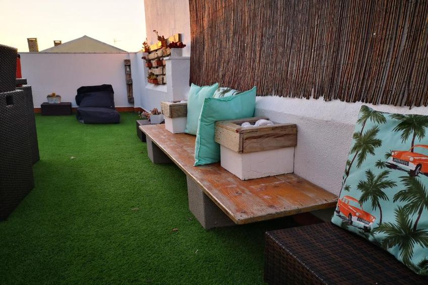 Hostel by Family Surf Home