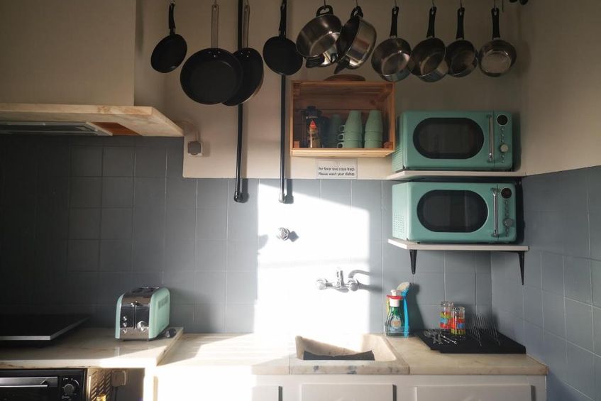 Hostel by Family Surf Home