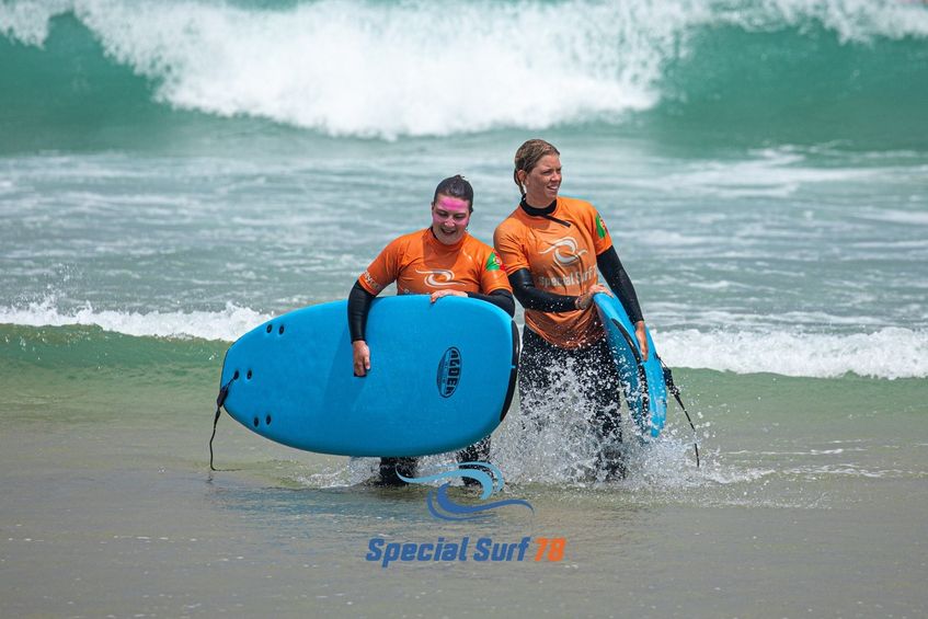 Special Surf 78 - Escola de Surf Peniche
