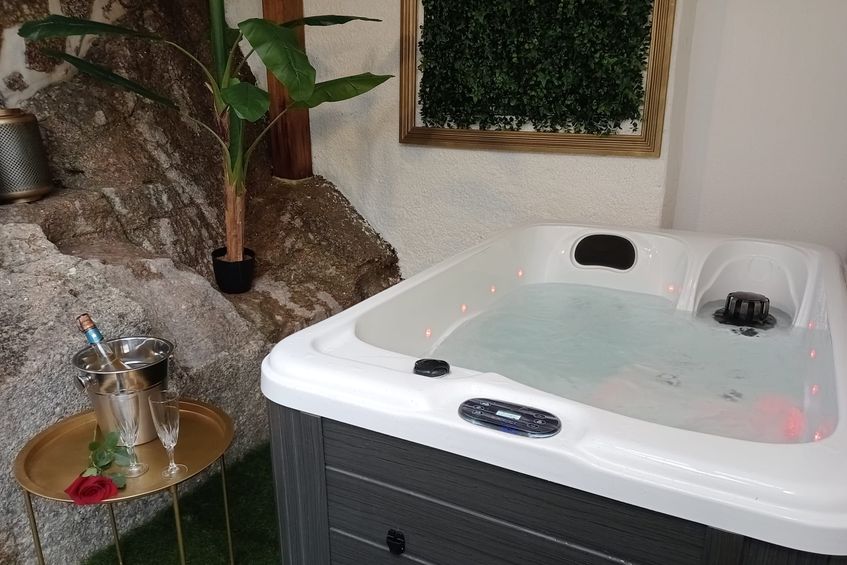 Noite Romântica Gold  + Jacuzzi