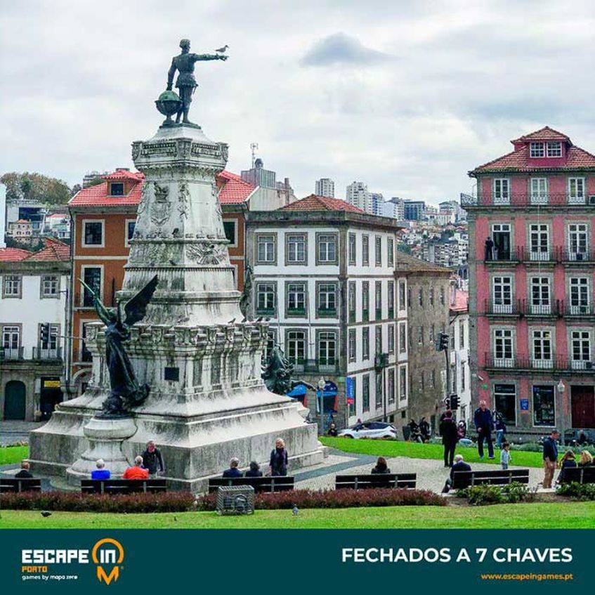 FECHADOS A 7 CHAVES (Porto)