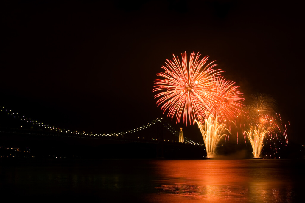 REVEILLON 2019-2020 CRUZEIRO NO TEJO