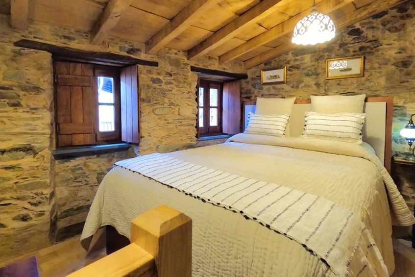 Casa do Talasnal by Refúgio ao Luar